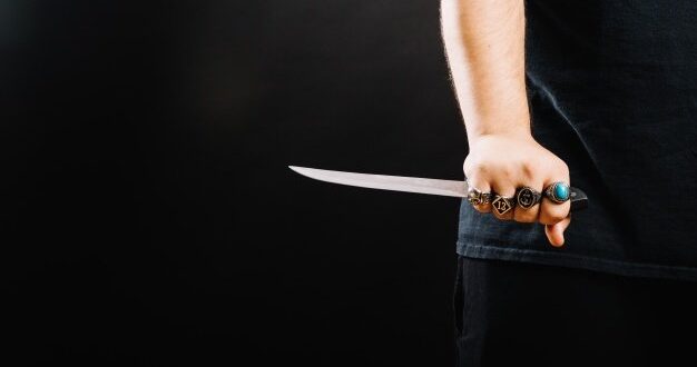 סכין אלימות