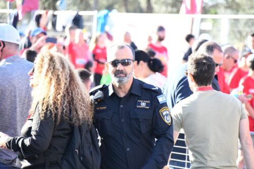 Jerusalem Marathon - policeman