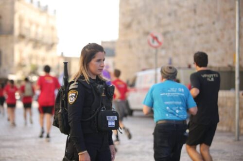 Jerusalem Marathon - police officer